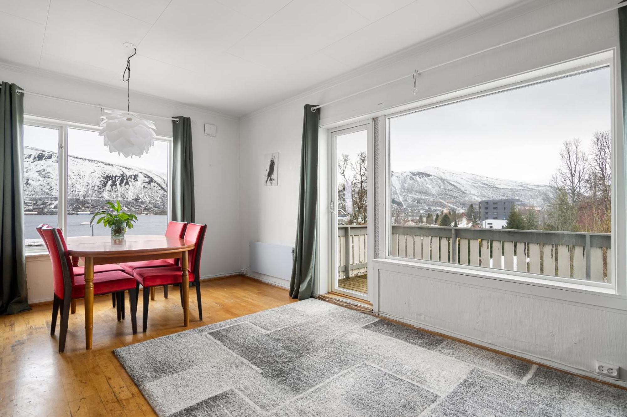Boukersen Heim Apartment Тромсьо Екстериор снимка